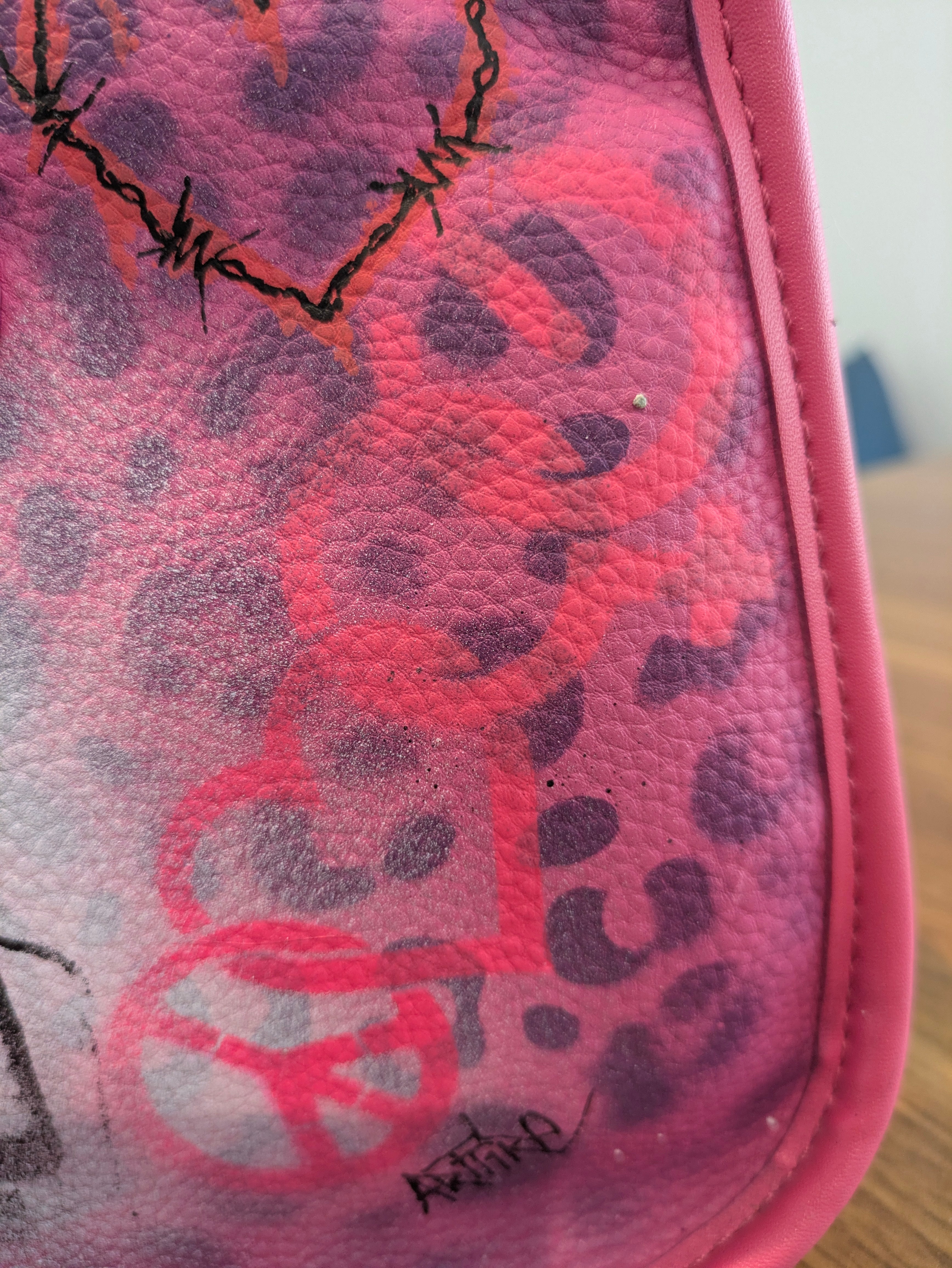 Original artwork accessory - Well behaved bag