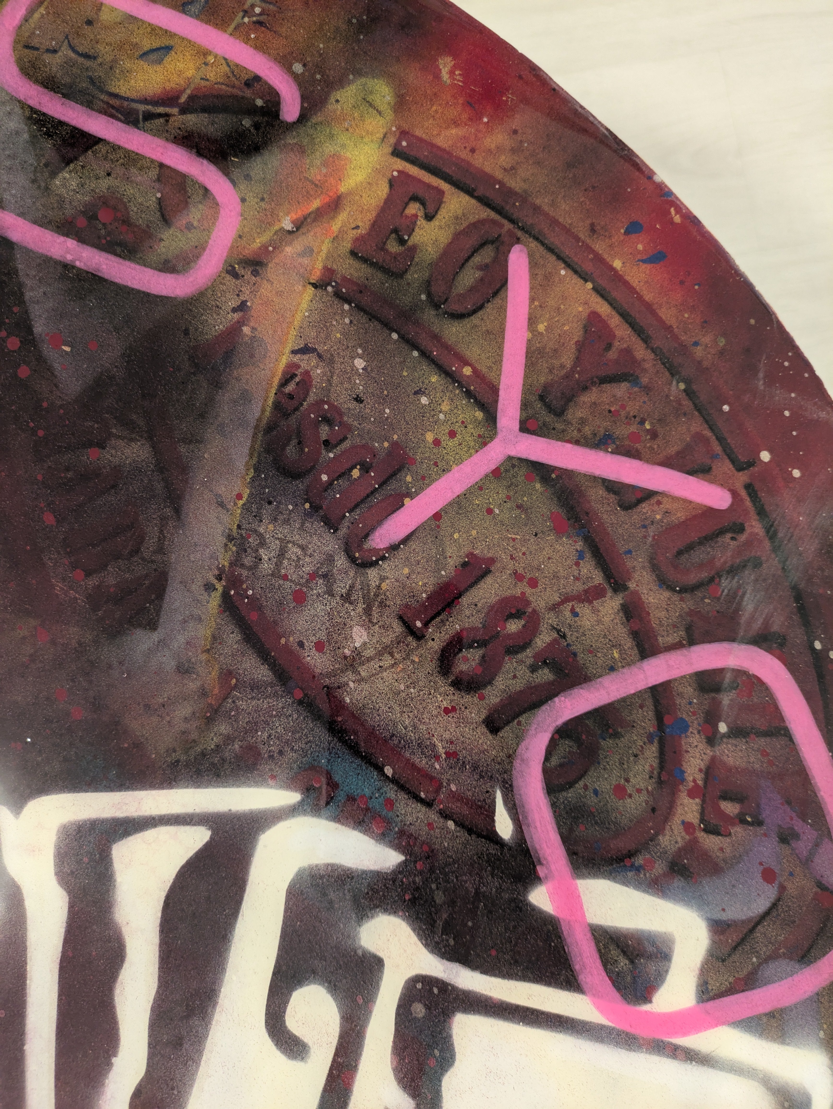 Original on table - The world is yours cigar/coffee/party table